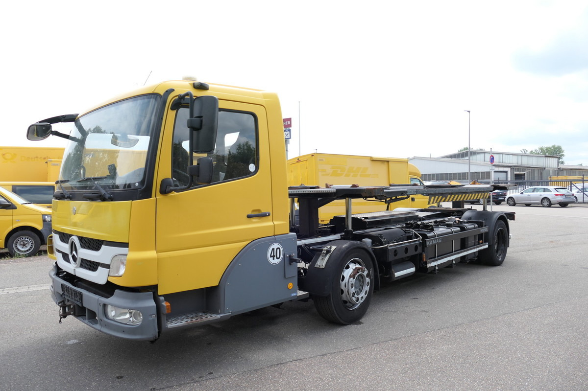 MERCEDES-BENZ KAMAG WBH 25 Wiesel Terberg Umsetzfahrz. Sattelk - Camião transportador de contêineres/ Caixa móvel: foto 1 MERCEDES-BENZ KAMAG WBH 25 Wiesel Terberg Umsetzfahrz. Sattelk - Camião transportador de contêineres/ Caixa móvel: foto 1