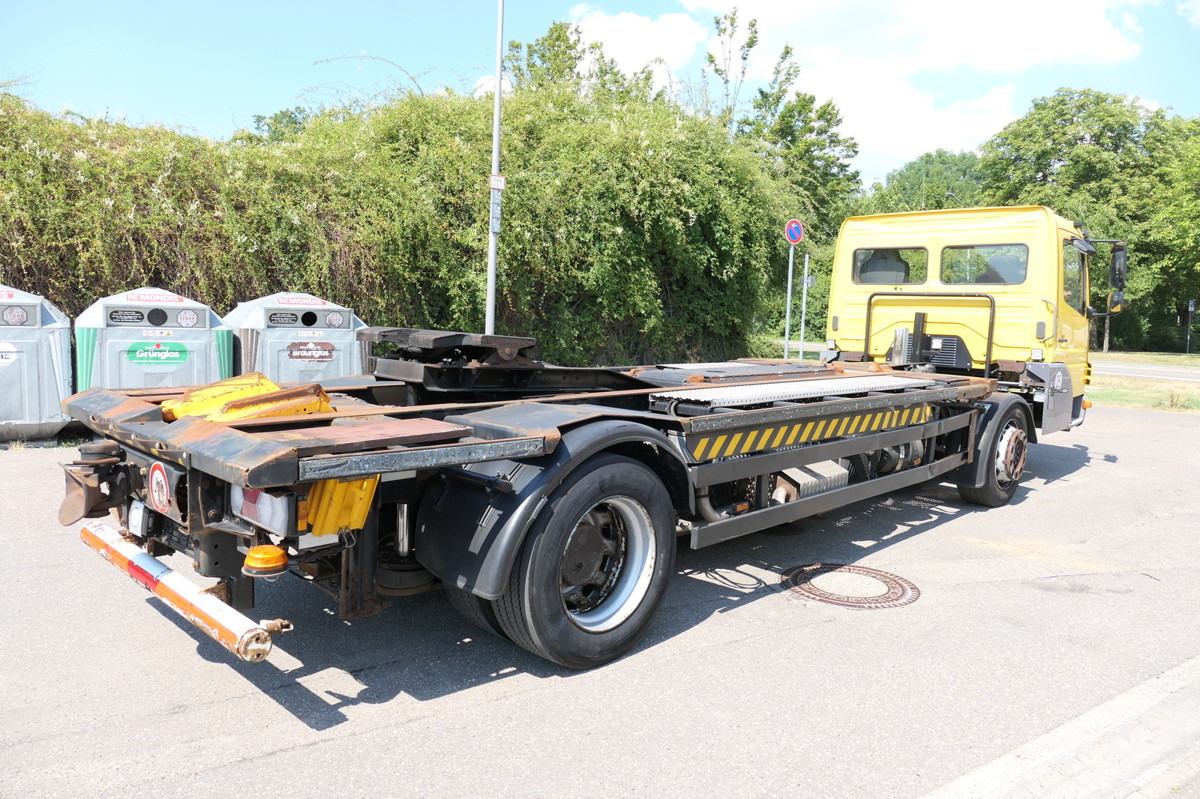MERCEDES-BENZ KAMAG WBH 25 Wiesel Terberg Umsetzfahrz. Sattelk - Camião transportador de contêineres/ Caixa móvel: foto 4 MERCEDES-BENZ KAMAG WBH 25 Wiesel Terberg Umsetzfahrz. Sattelk - Camião transportador de contêineres/ Caixa móvel: foto 4