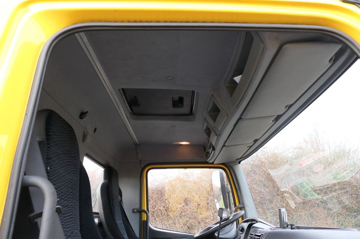 Camião transportador de contêineres/ Caixa móvel MERCEDES-BENZ KAMAG WBH 25 Wiesel Terberg Umsetzfahrz. Sattelk: foto 10