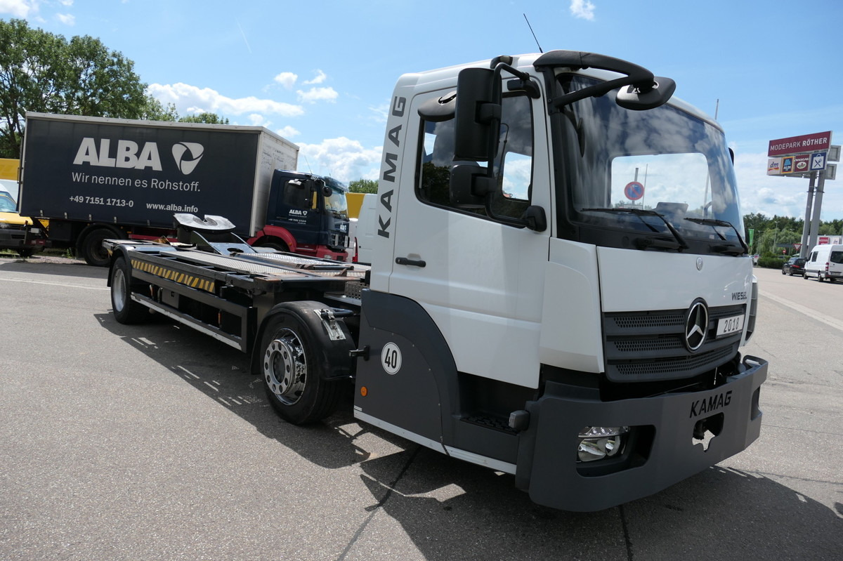 MERCEDES-BENZ Kamag Wiesel WBH 25 Wiesel Umsetzfahrzeug - Camião transportador de contêineres/ Caixa móvel: foto 3 MERCEDES-BENZ Kamag Wiesel WBH 25 Wiesel Umsetzfahrzeug - Camião transportador de contêineres/ Caixa móvel: foto 3