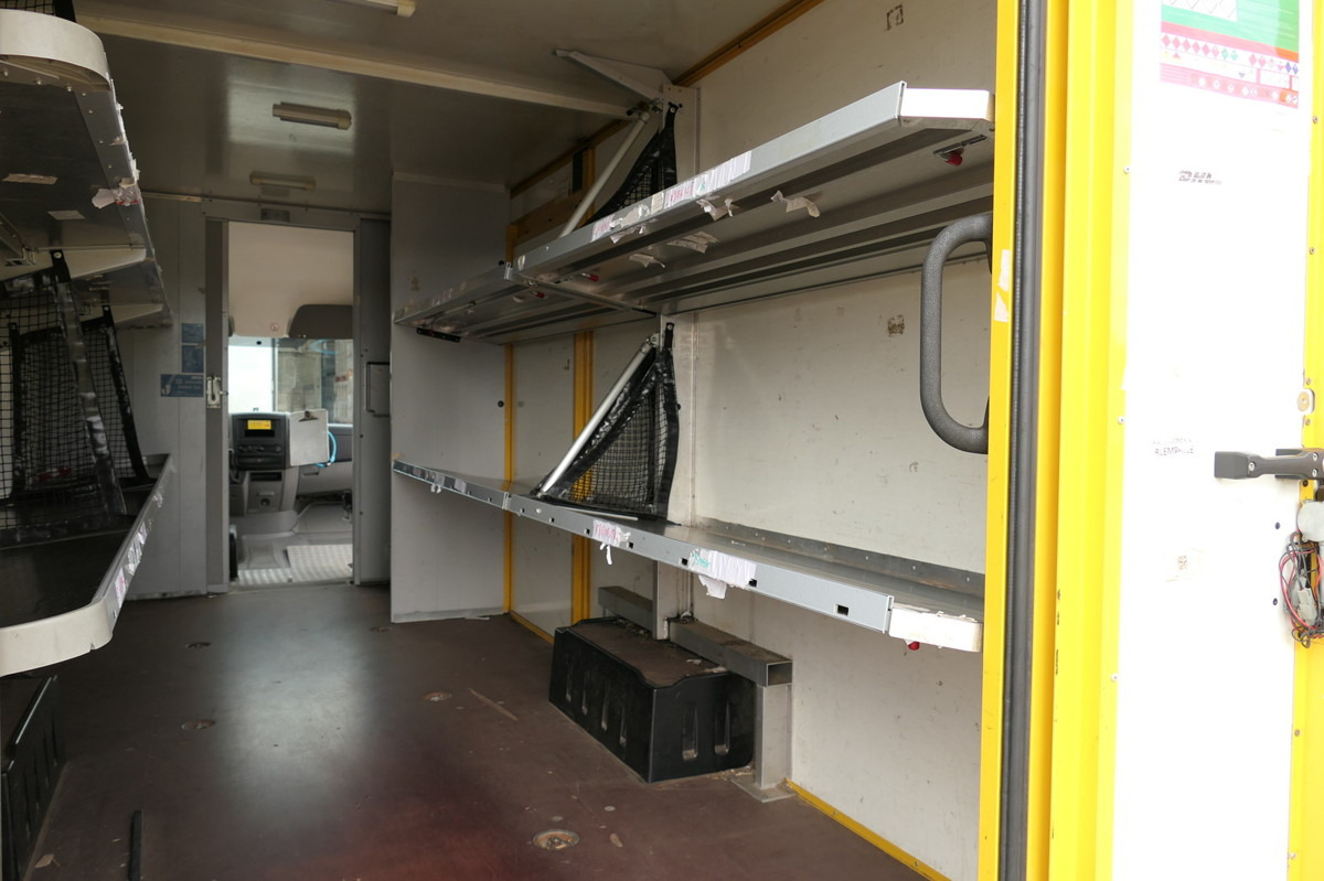 Carrinha de contentor MERCEDES-BENZ SPRINTER 310 CDI MAXI EURO-5 KOFFER REGALE KAMER: foto 9