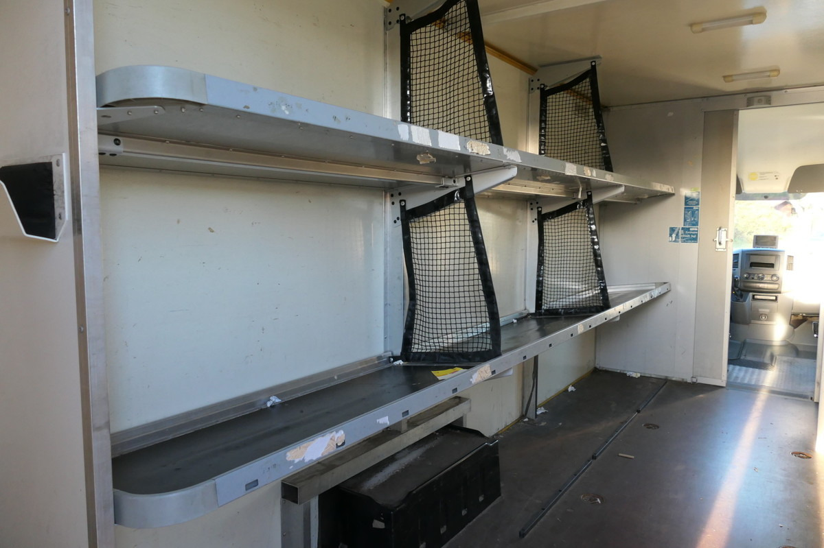 MERCEDES-BENZ SPRINTER 310 CDI MAXI EURO-5 KOFFER REGALE KAMER - Carrinha de contentor: foto 5 MERCEDES-BENZ SPRINTER 310 CDI MAXI EURO-5 KOFFER REGALE KAMER - Carrinha de contentor: foto 5