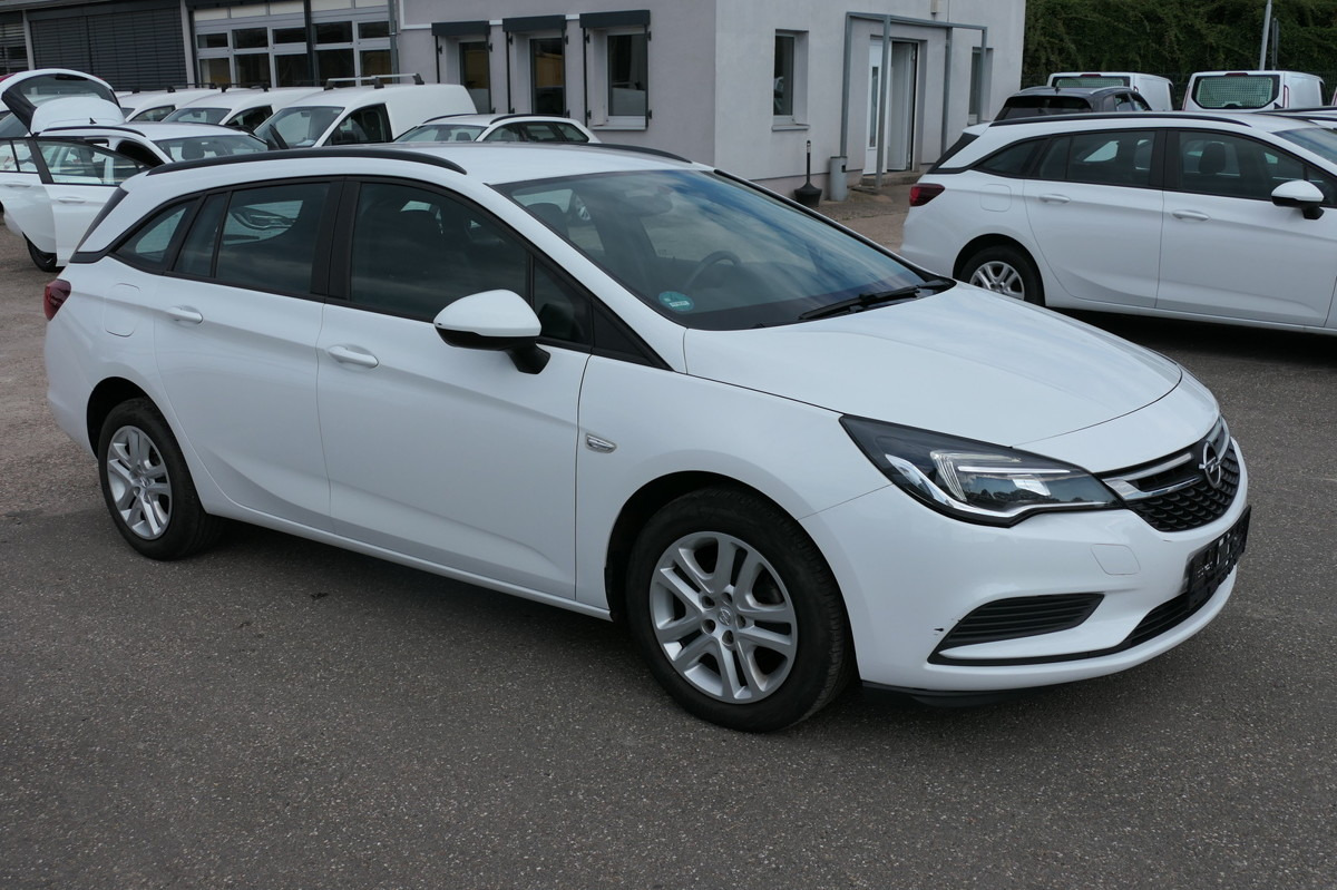 OPEL Astra K 1.6 CDTI Edition S/S KLIMA - Automóvel: foto 2 OPEL Astra K 1.6 CDTI Edition S/S KLIMA - Automóvel: foto 2
