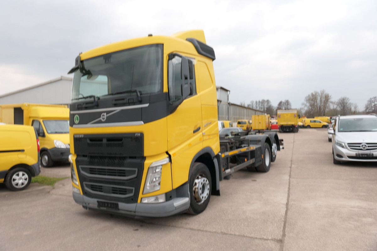 VOLVO FH 26.420 6x2 BDF - Camião transportador de contêineres/ Caixa móvel: foto 3 VOLVO FH 26.420 6x2 BDF - Camião transportador de contêineres/ Caixa móvel: foto 3