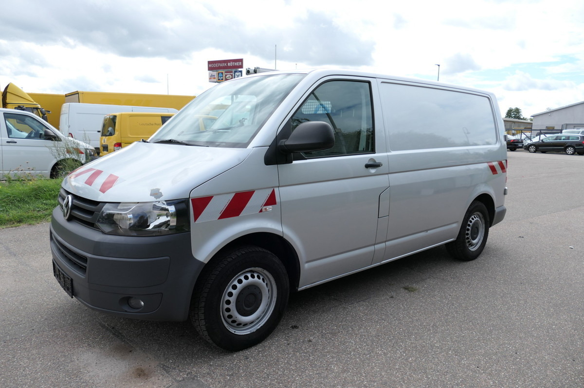 VW T5 Transporter 2.0 TDI 4Motion Flügeltür Klima A - Furgão compacto: foto 2 VW T5 Transporter 2.0 TDI 4Motion Flügeltür Klima A - Furgão compacto: foto 2