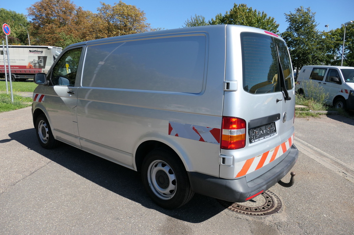 VW T5 Transporter 2.0 TDI 4Motion Flügeltür Klima A - Furgão compacto: foto 5 VW T5 Transporter 2.0 TDI 4Motion Flügeltür Klima A - Furgão compacto: foto 5