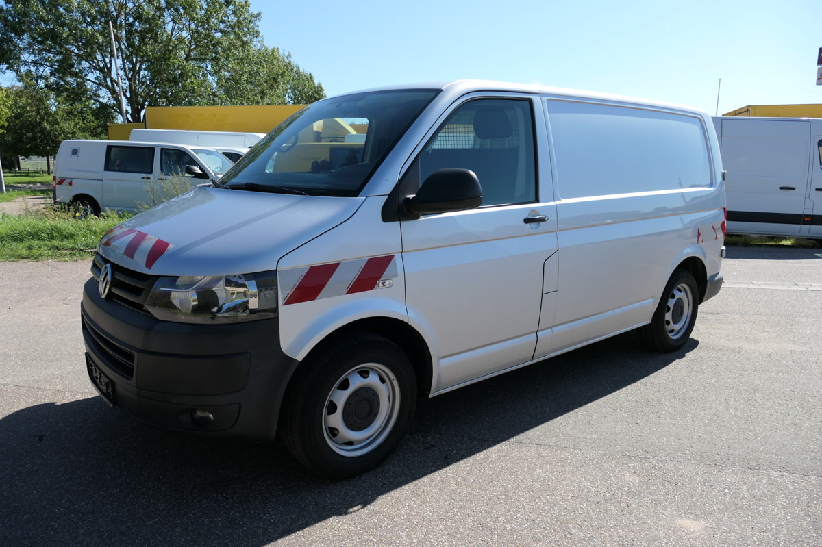 VW T5 Transporter 2.0 TDI 4Motion Flügeltür Klima A - Furgão compacto: foto 2 VW T5 Transporter 2.0 TDI 4Motion Flügeltür Klima A - Furgão compacto: foto 2
