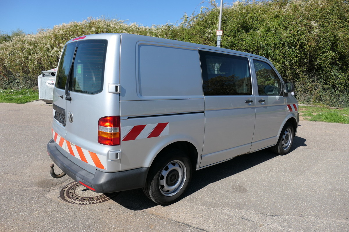 VW T5 Transporter 2.0 TDI 4Motion Flügeltür Klima A - Furgão compacto: foto 4 VW T5 Transporter 2.0 TDI 4Motion Flügeltür Klima A - Furgão compacto: foto 4