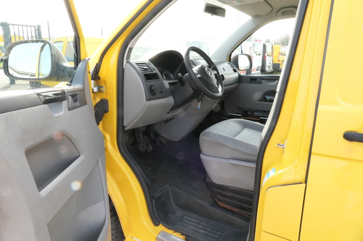 VW T5 Transporter 2.0 TDI EURO-5 2xSCHIEBETÜR PARKT - Furgão compacto: foto 5 VW T5 Transporter 2.0 TDI EURO-5 2xSCHIEBETÜR PARKT - Furgão compacto: foto 5