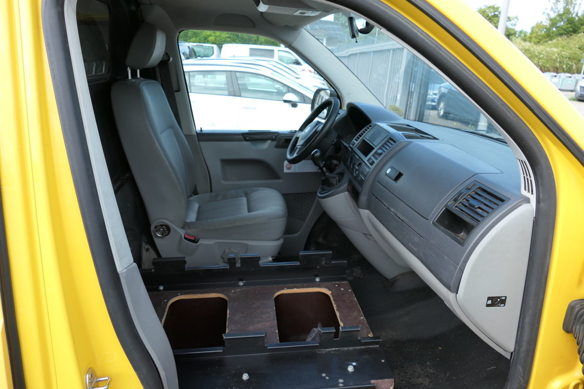 VW T5 Transporter 2.0 TDI EURO-5 2xSCHIEBETÜR PARKT - Furgão compacto: foto 5 VW T5 Transporter 2.0 TDI EURO-5 2xSCHIEBETÜR PARKT - Furgão compacto: foto 5