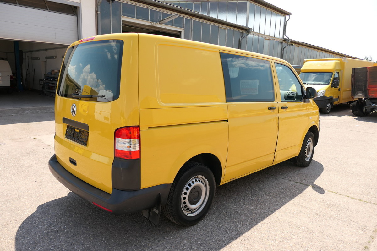 VW T5 Transporter 2.0 TDI EURO-5 CoC 2xSCHIEBETÜR P - Furgão compacto: foto 4 VW T5 Transporter 2.0 TDI EURO-5 CoC 2xSCHIEBETÜR P - Furgão compacto: foto 4