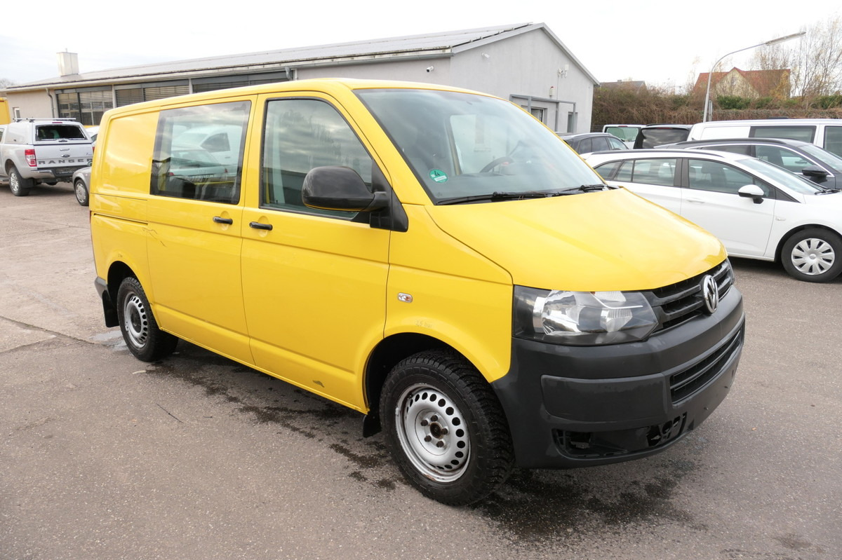 VW T5 Transporter 2.0 TDI EURO-5 CoC PARKTRONIK - Furgão compacto: foto 3 VW T5 Transporter 2.0 TDI EURO-5 CoC PARKTRONIK - Furgão compacto: foto 3