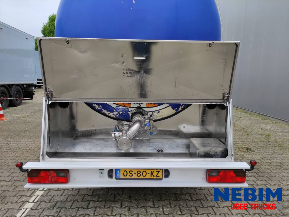 Feldbinder TSA 33.3-3 - 3 comp. 8.000 / 22.500 / 3.000 Ltr. - Semirreboque tanque: foto 3 Feldbinder TSA 33.3-3 - 3 comp. 8.000 / 22.500 / 3.000 Ltr. - Semirreboque tanque: foto 3