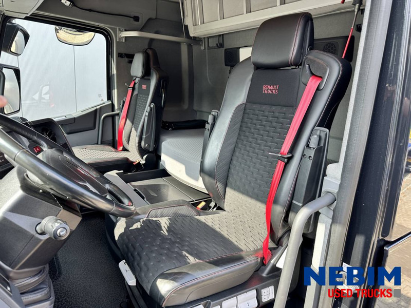 Renault T520 4x2 HIGH - NEW TACHO - TOP CONDITION - Tractor: foto 3 Renault T520 4x2 HIGH - NEW TACHO - TOP CONDITION - Tractor: foto 3