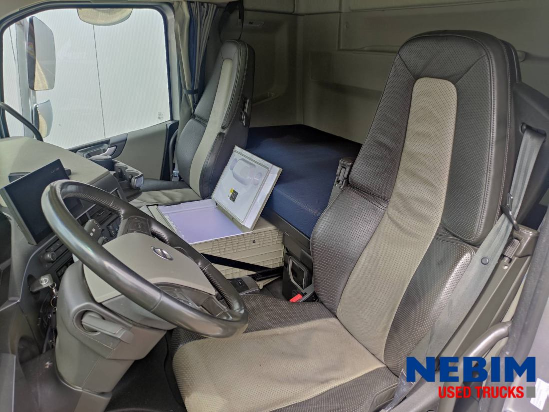Volvo FH 460 4X2 LNG - Full AIR / Lether interior - Tractor: foto 3 Volvo FH 460 4X2 LNG - Full AIR / Lether interior - Tractor: foto 3