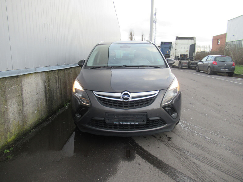 Opel Zafira Touren - Automóvel: foto 2 Opel Zafira Touren - Automóvel: foto 2