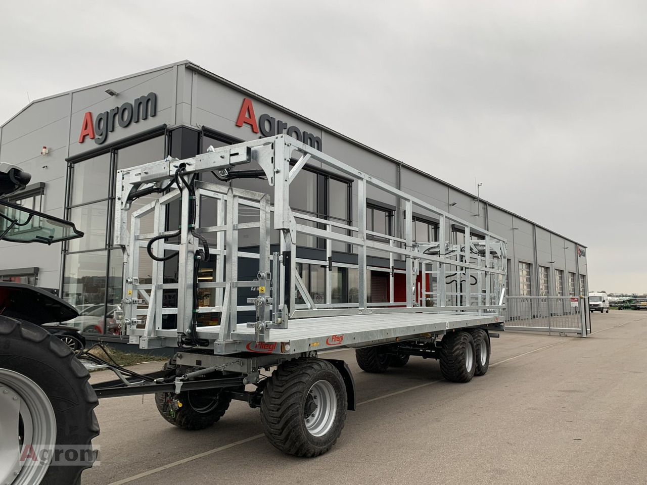 Fliegl DPW 210 BL - Remolque platforma agrícola: foto 1 Fliegl DPW 210 BL - Remolque platforma agrícola: foto 1