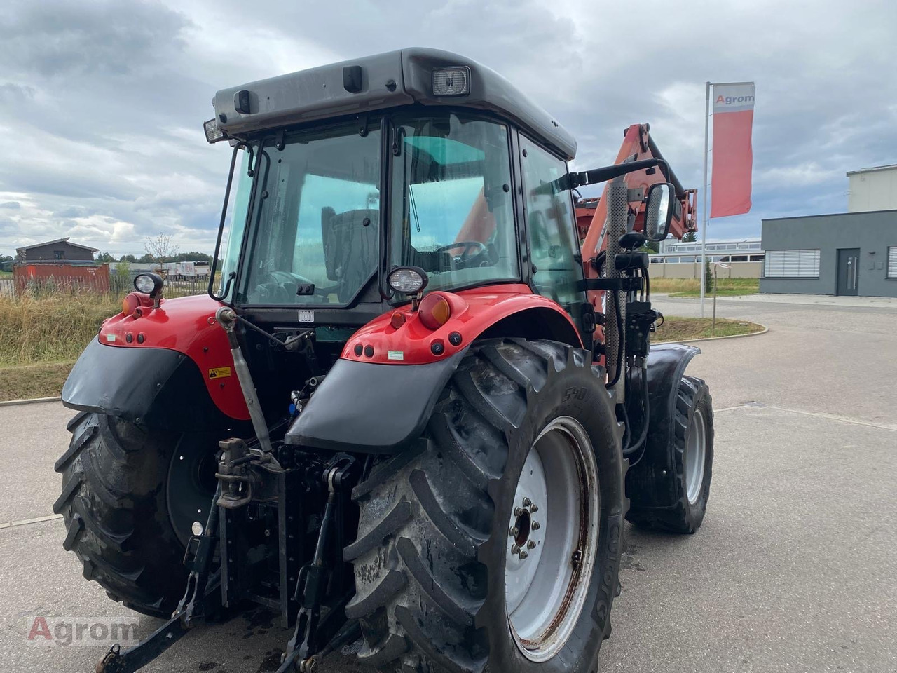 Massey Ferguson 5445 Dyna4 - Trator: foto 4 Massey Ferguson 5445 Dyna4 - Trator: foto 4