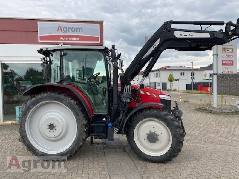 Massey Ferguson 5711 - Trator: foto 3 Massey Ferguson 5711 - Trator: foto 3