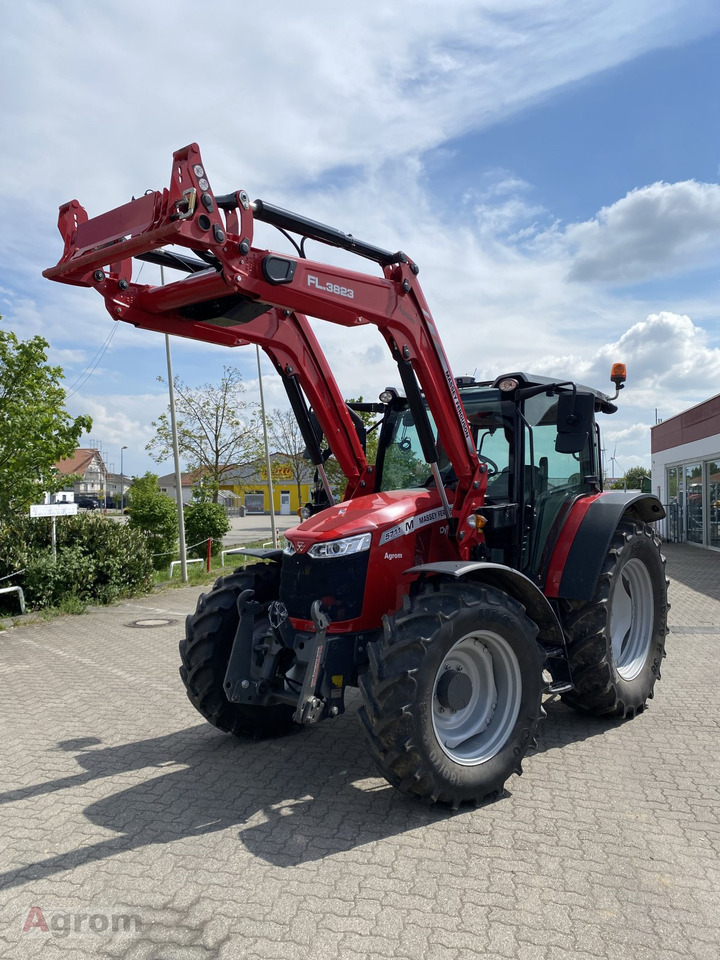 Massey Ferguson 5711 M DYNA-4 - Trator: foto 1 Massey Ferguson 5711 M DYNA-4 - Trator: foto 1