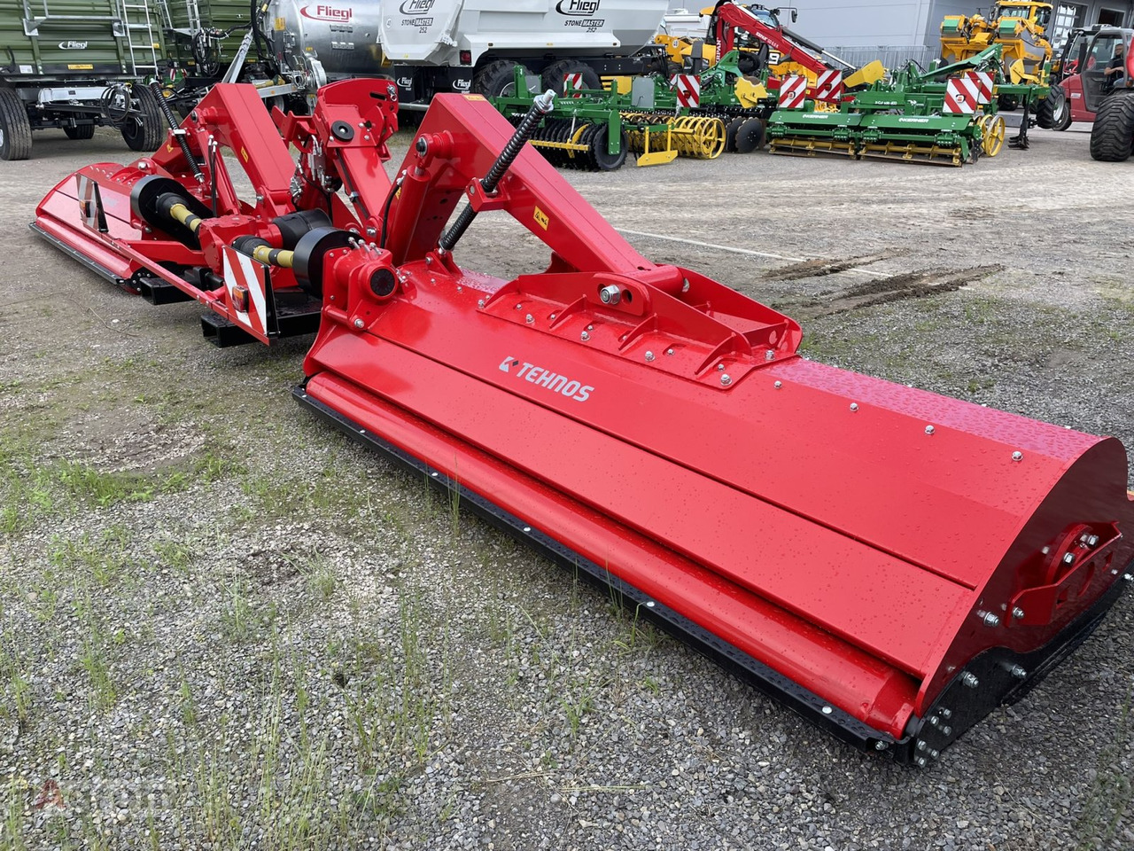 Tehnos MU2Z 840R - Triturador de martelos/ Destroçador: foto 1 Tehnos MU2Z 840R - Triturador de martelos/ Destroçador: foto 1
