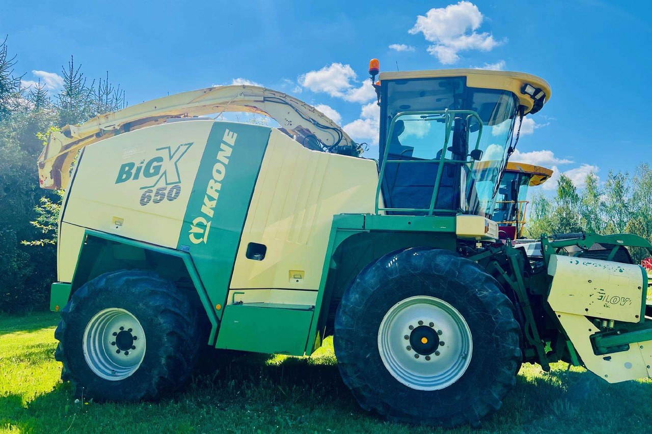 Krone BIG X 650 - Picadora de forragem automotriz: foto 5 Krone BIG X 650 - Picadora de forragem automotriz: foto 5