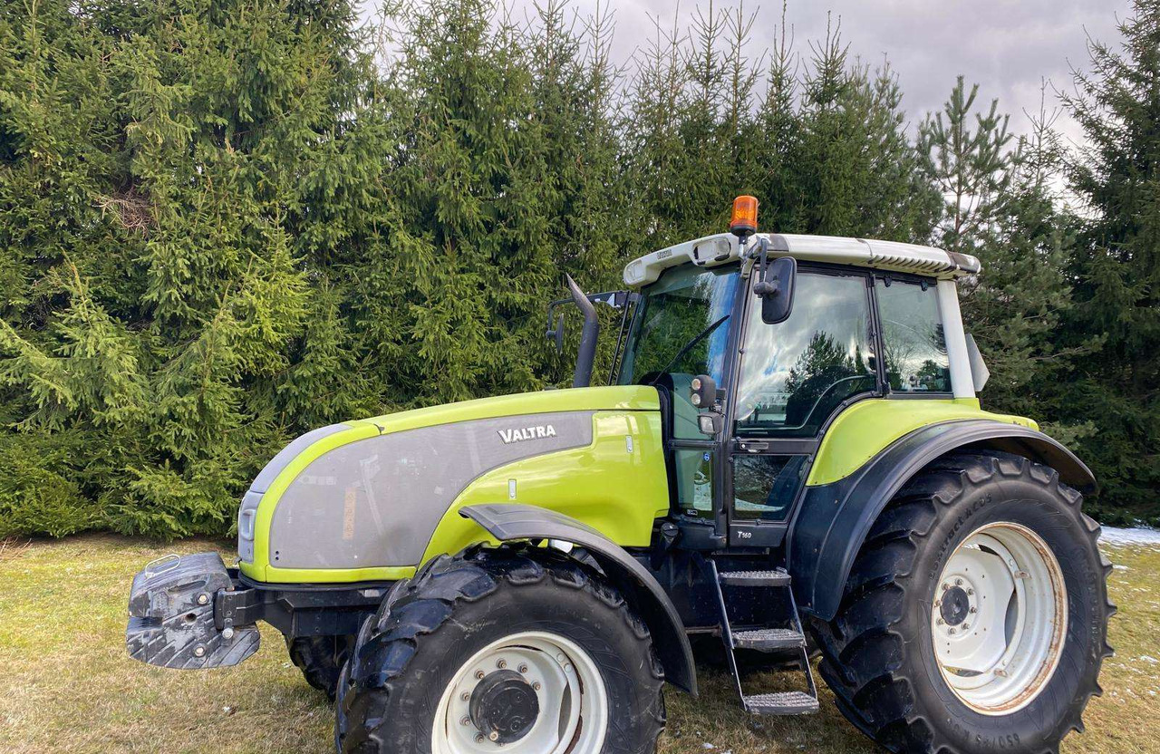 Valtra T160 - Trator: foto 2 Valtra T160 - Trator: foto 2