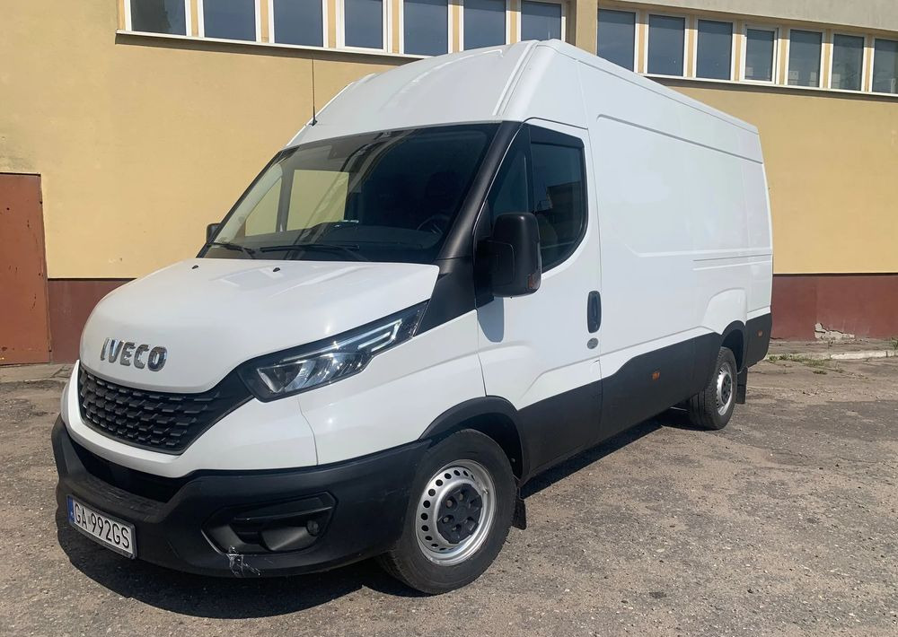 Iveco DAILY - Furgão: foto 1 Iveco DAILY - Furgão: foto 1