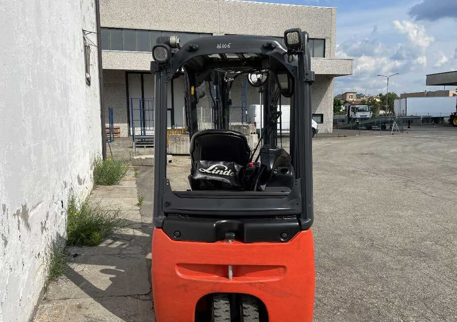 LINDE E 16-02 - Empilhadeira elétrica: foto 4 LINDE E 16-02 - Empilhadeira elétrica: foto 4