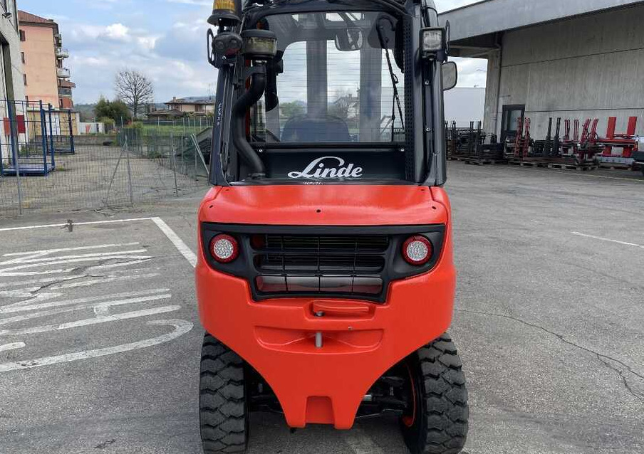 Linde H 35 D - Empilhadeira a diesel: foto 3 Linde H 35 D - Empilhadeira a diesel: foto 3