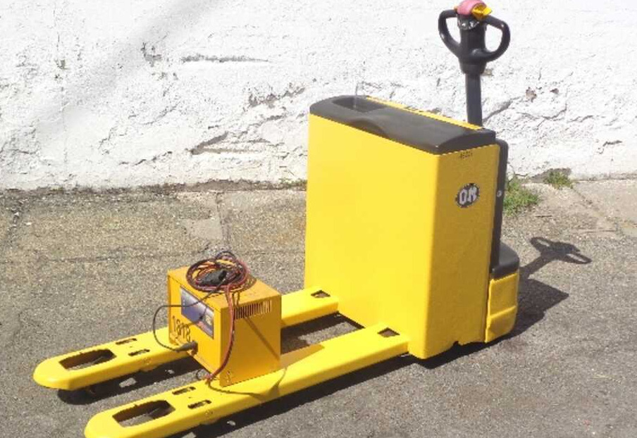 OM TL 18 AC (BATTERIA 2019) - Porta-palete: foto 1 OM TL 18 AC (BATTERIA 2019) - Porta-palete: foto 1