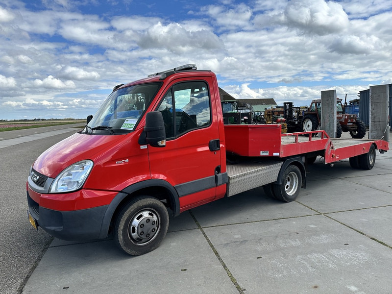 Iveco Daily 40C18 - Furgão: foto 1 Iveco Daily 40C18 - Furgão: foto 1