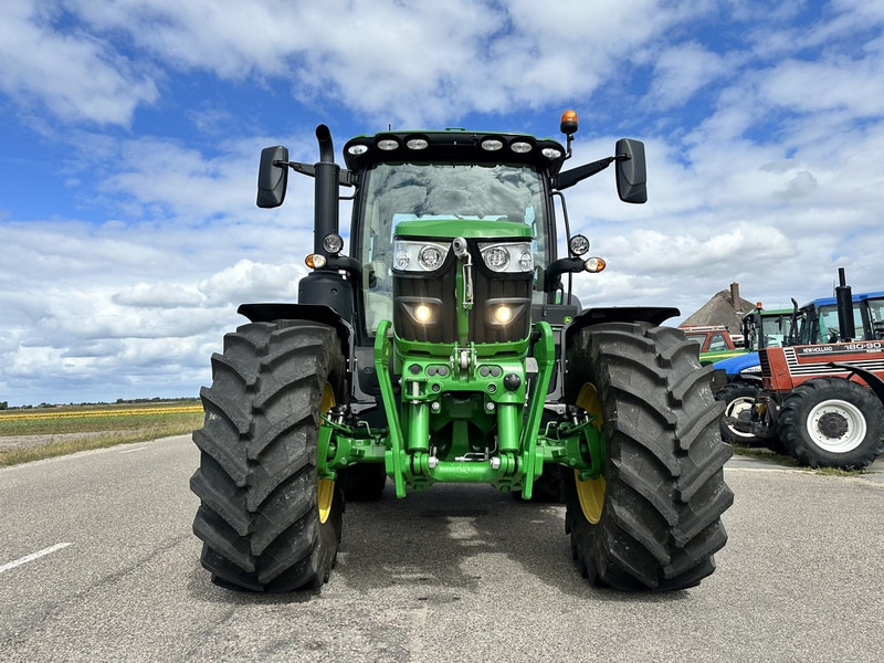 John Deere 6R150 - Trator: foto 3 John Deere 6R150 - Trator: foto 3