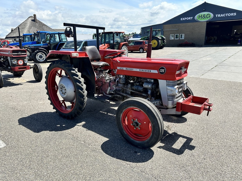Massey Ferguson 135 - Trator: foto 3 Massey Ferguson 135 - Trator: foto 3