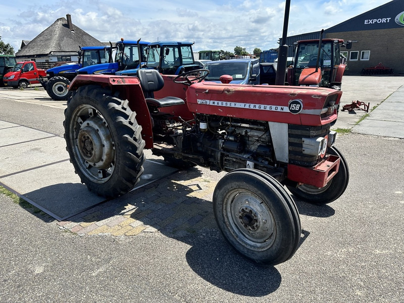Massey Ferguson 158 - Trator: foto 3 Massey Ferguson 158 - Trator: foto 3