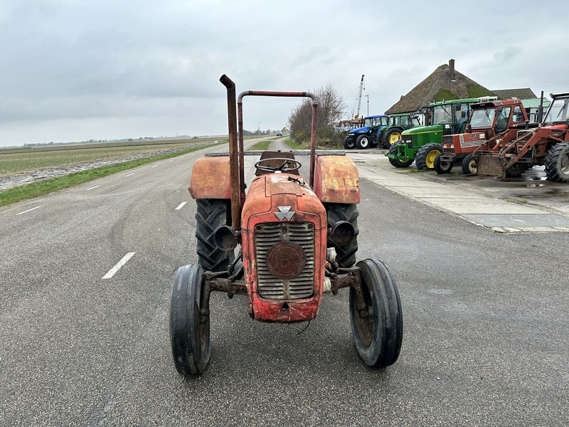 Massey Ferguson 35 - Trator: foto 2 Massey Ferguson 35 - Trator: foto 2