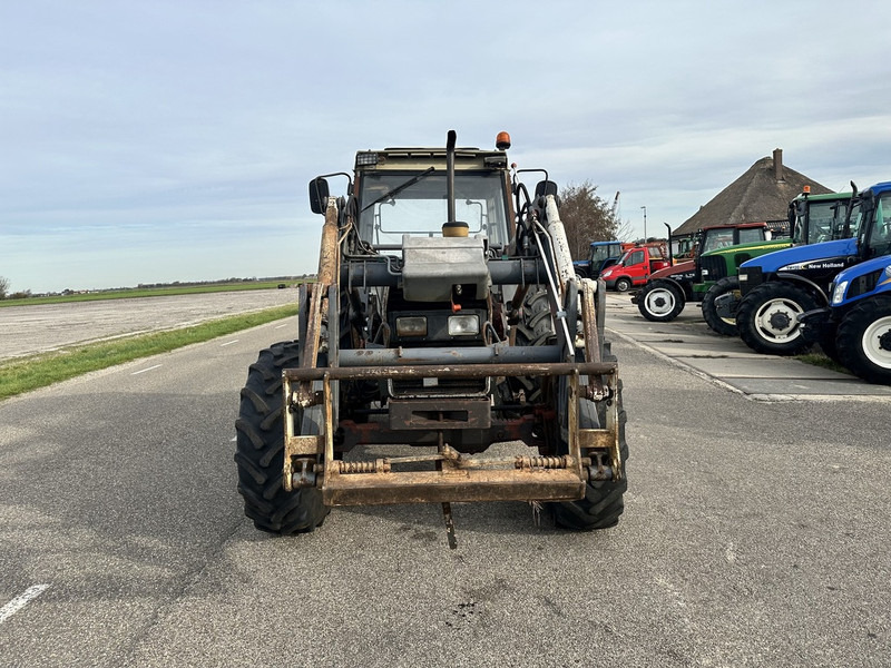 Massey Ferguson 375 - Trator: foto 2 Massey Ferguson 375 - Trator: foto 2