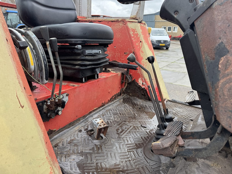 Massey Ferguson 675 - Trator: foto 5 Massey Ferguson 675 - Trator: foto 5