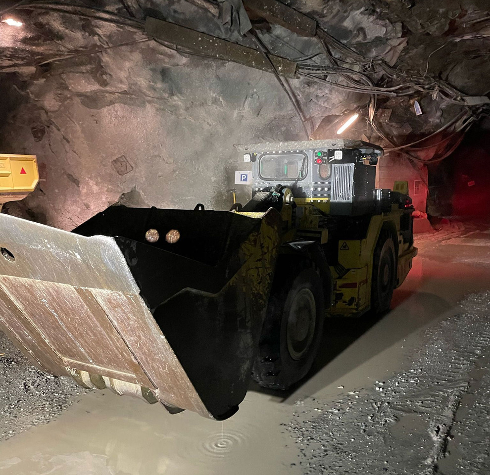 Aramine L350d - Máquina de mineração: foto 4 Aramine L350d - Máquina de mineração: foto 4