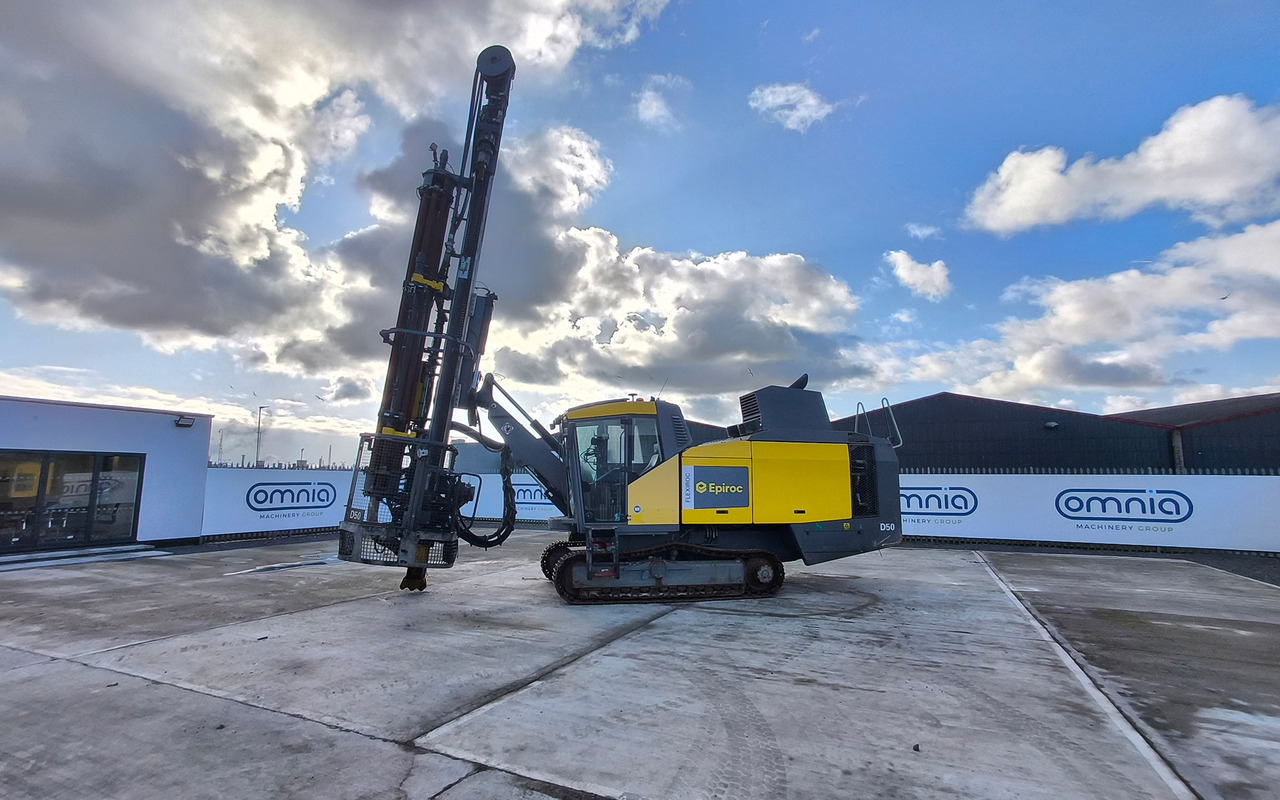Atlas Copco (Epiroc) FlexiROC D50-10SF - Máquina de perfuração: foto 3 Atlas Copco (Epiroc) FlexiROC D50-10SF - Máquina de perfuração: foto 3