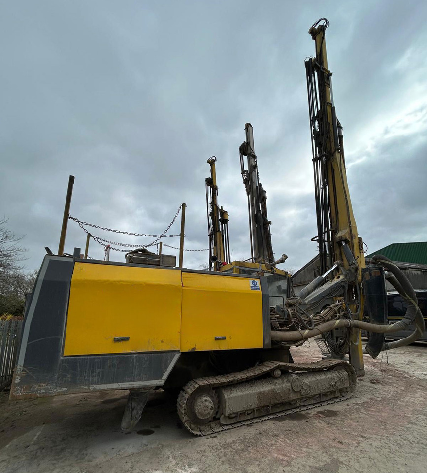 Atlas Copco ROC L8-44 - Máquina de perfuração: foto 1 Atlas Copco ROC L8-44 - Máquina de perfuração: foto 1