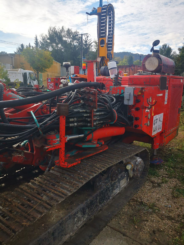 Casagrande C6 XP - Bate estaca: foto 1 Casagrande C6 XP - Bate estaca: foto 1