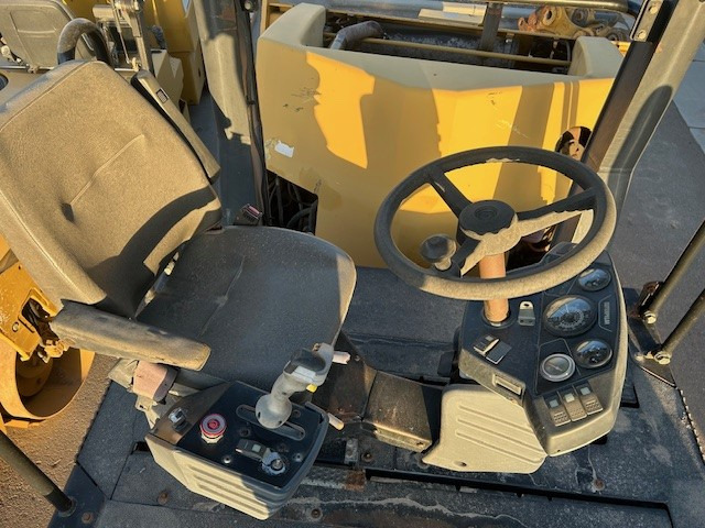 Caterpillar CB-543D XW - Rolo: foto 5 Caterpillar CB-543D XW - Rolo: foto 5