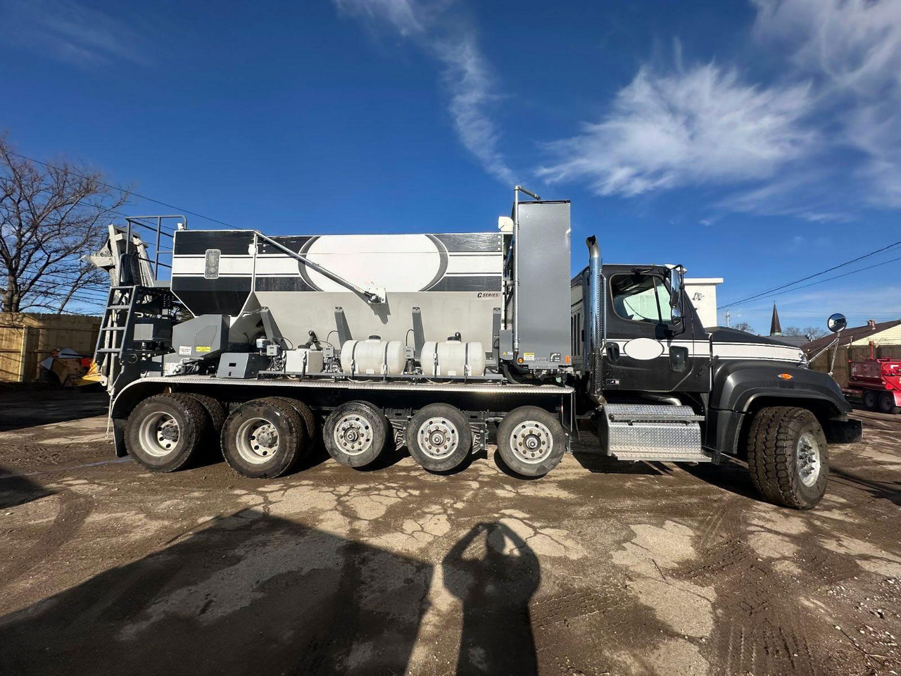 Cementech C60E - Camião betoneira: foto 2 Cementech C60E - Camião betoneira: foto 2