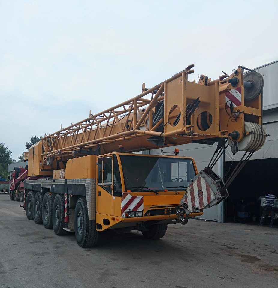 Demag AC 100 - Grua móvel: foto 1 Demag AC 100 - Grua móvel: foto 1
