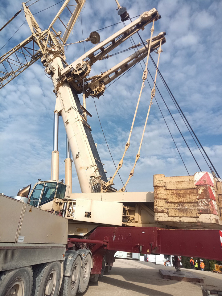 Demag AC 700 - Grua móvel: foto 5 Demag AC 700 - Grua móvel: foto 5