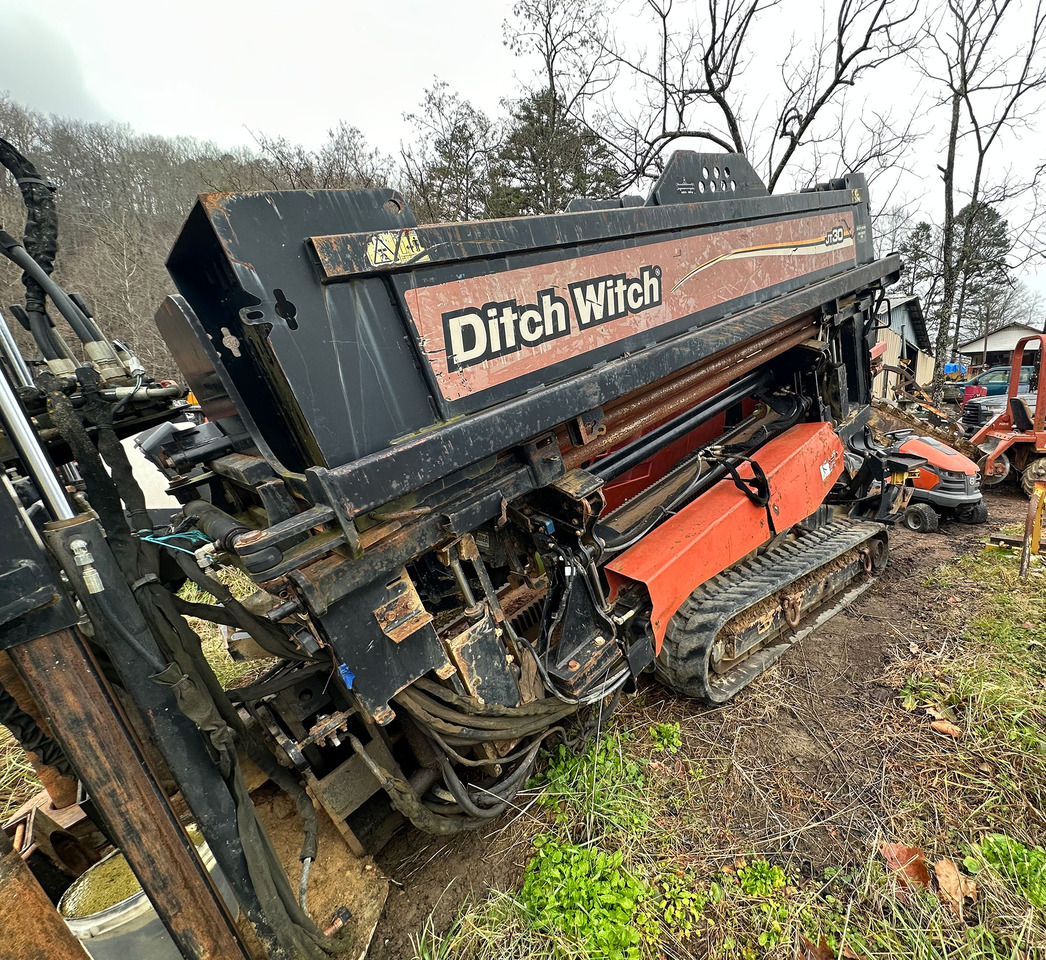 Ditch Witch JT3020 - Máquina de perfuração direcional: foto 1 Ditch Witch JT3020 - Máquina de perfuração direcional: foto 1