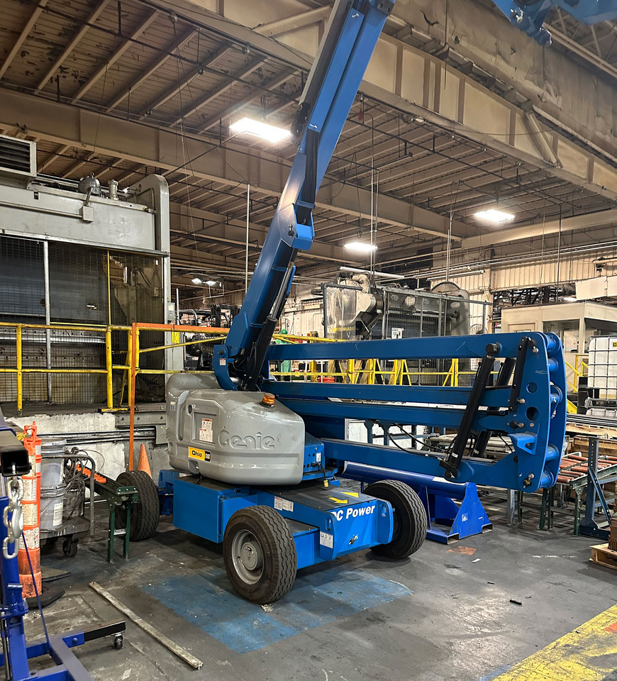 Genie Z-45/25J - Pá carregadora telescópica: foto 4 Genie Z-45/25J - Pá carregadora telescópica: foto 4