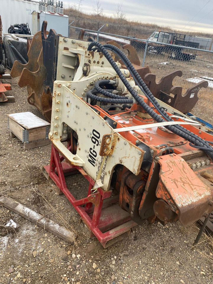 Gilbert Grizzly MG-90 - Bate estaca: foto 1 Gilbert Grizzly MG-90 - Bate estaca: foto 1