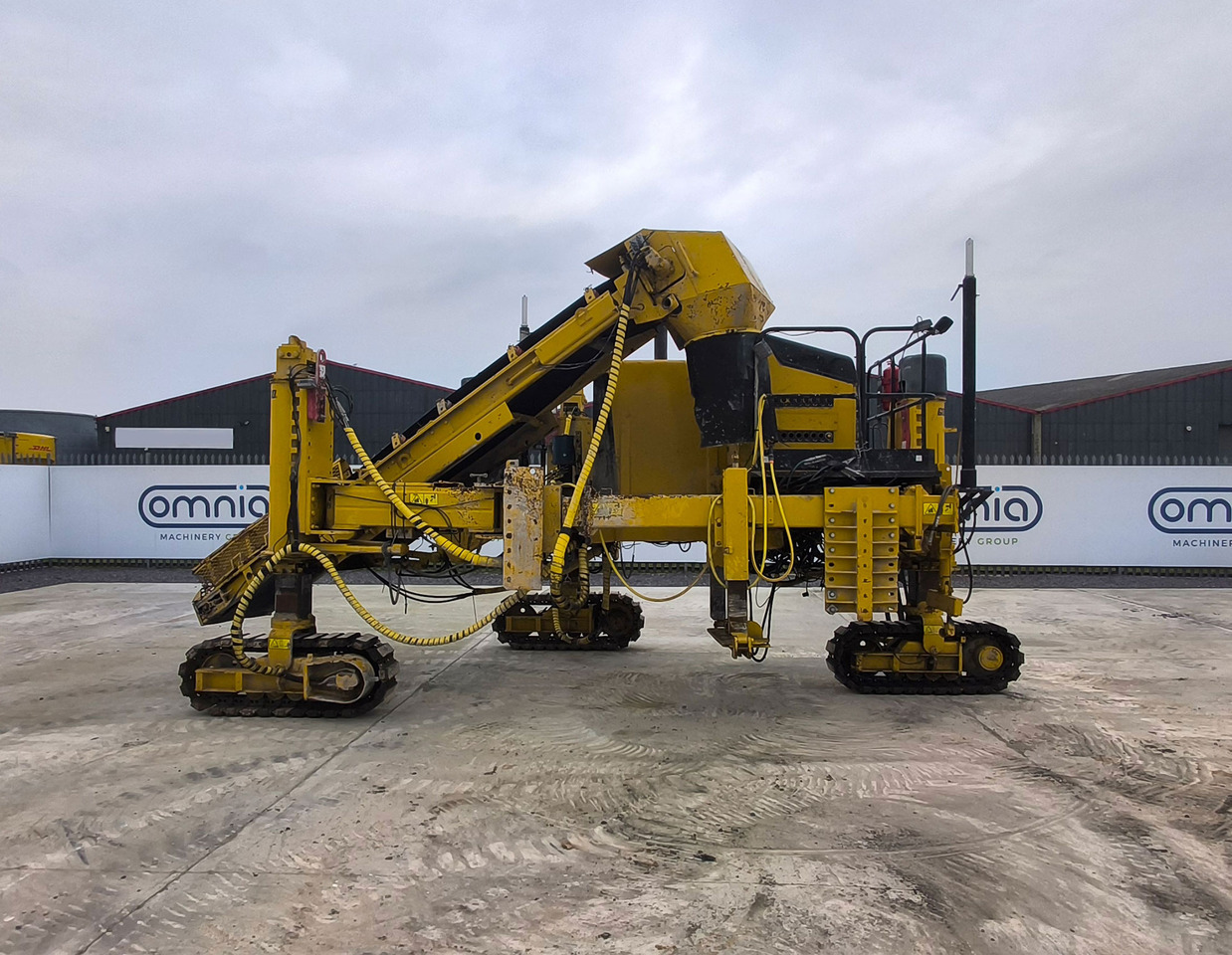 Gomaco Commander III - Pavimentadora de betão: foto 1 Gomaco Commander III - Pavimentadora de betão: foto 1